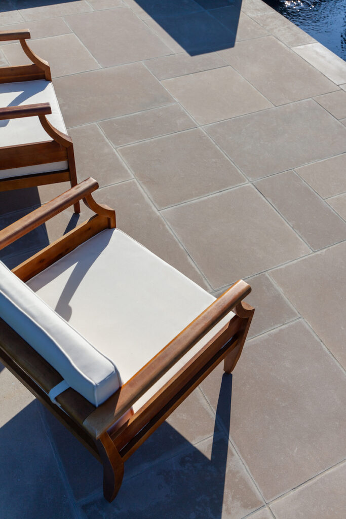 close up of indiana limestone full color blend pattern pavers